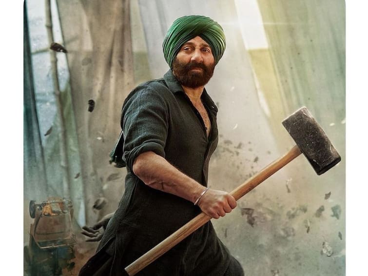 Sunny Deol starrer Gadar 2 Becomes Third Highest Grossing Hindi Film; Surpasses Dangal And KGF 2 Gadar 2: 'দঙ্গল' ও 'কেজিএফ: চ্যাপ্টার ২'-কে পিছনে ফেলে নয়া রেকর্ড গড়ল সানির 'গদর ২'