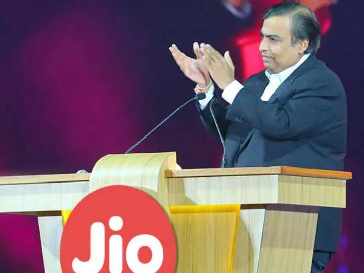 Market cap of Jio Financial Services crosses Rs 2 lakh crore, Reliance Industries also makes record high know details Jio Financial Services ਦਾ ਮਾਰਕੀਟ ਕੈਪ 2 ਲੱਖ ਕਰੋੜ ਤੋਂ ਪਾਰ, ਰਿਲਾਇੰਸ ਇੰਡਸਟਰੀਜ਼ ਨੇ ਵੀ ਬਣਾਇਆ ਹਾਈ ਰਿਕਾਰਡ