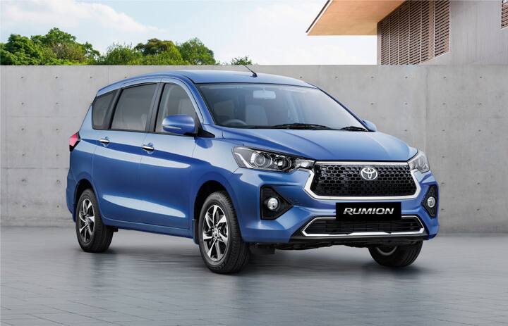 रूमियन 7-सीटर एमपीवी में 1.5-लीटर K-सीरीज़ पेट्रोल इंजन मिलता है, जो 102bhp की पॉवर और 137Nm का टॉर्क जनरेट करने में सक्षम है, साथ ही CNG का ऑप्शन भी मिलता है, सीएनजी वर्जन में यह 87bhp की पॉवर और 122Nm का टॉर्क जनरेट करती है. गियरबॉक्स ऑप्शंस में एक मैनुअल और एक टॉर्क कनवर्टर ऑटोमेटिक का विकल्प मिलेगा.