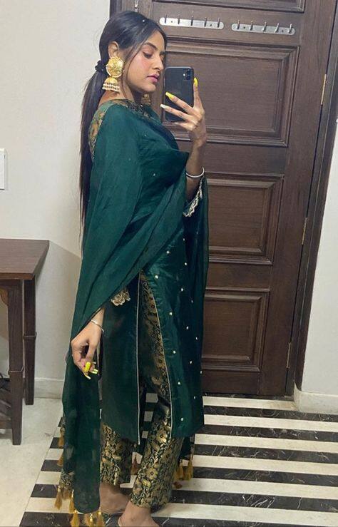 ਉਸ ਦੀ ਇਸ ਪੋਸਟ ਤੋਂ ਬਾਅਦ ਫੈਨਜ਼ ਕਾਫੀ ਐਕਸਾਇਟਡ ਨਜ਼ਰ ਆ ਰਹੇ ਹਨ ।