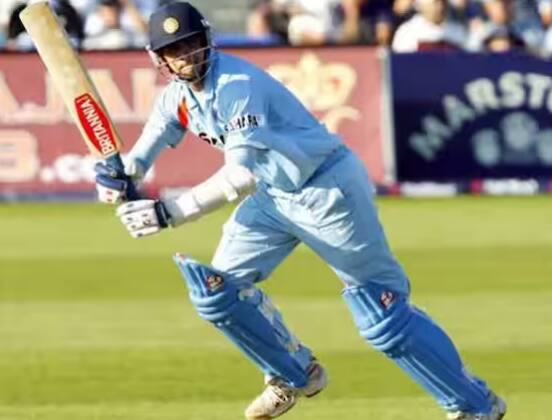 ਟੀਮ ਇੰਡੀਆ ਦੇ ਮੌਜੂਦਾ ਮੁੱਖ ਕੋਚ ਰਾਹੁਲ ਦ੍ਰਾਵਿੜ ਨੇ ਵੀ ਆਪਣੇ ਵਨਡੇ ਕਰੀਅਰ ਦੌਰਾਨ ਨੰਬਰ-4 'ਤੇ ਬੱਲੇਬਾਜ਼ੀ ਕਰਦਿਆਂ ਹੋਇਆਂ 101 ਪਾਰੀਆਂ ਖੇਡੀਆਂ। ਇਸ ਦੌਰਾਨ ਦ੍ਰਾਵਿੜ ਨੇ 35.45 ਦੀ ਔਸਤ ਨਾਲ 3226 ਦੌੜਾਂ ਬਣਾਈਆਂ ਅਤੇ 2 ਸੈਂਕੜੇ ਅਤੇ 25 ਅਰਧ ਸੈਂਕੜੇ ਵੀ ਲਗਾਏ।