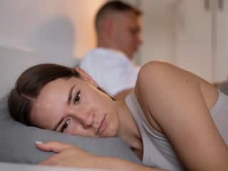 सपने में अपने लवर को धोखा देने का क्या मतलब होता है? कहीं ये चिंता की बात तो नहीं!