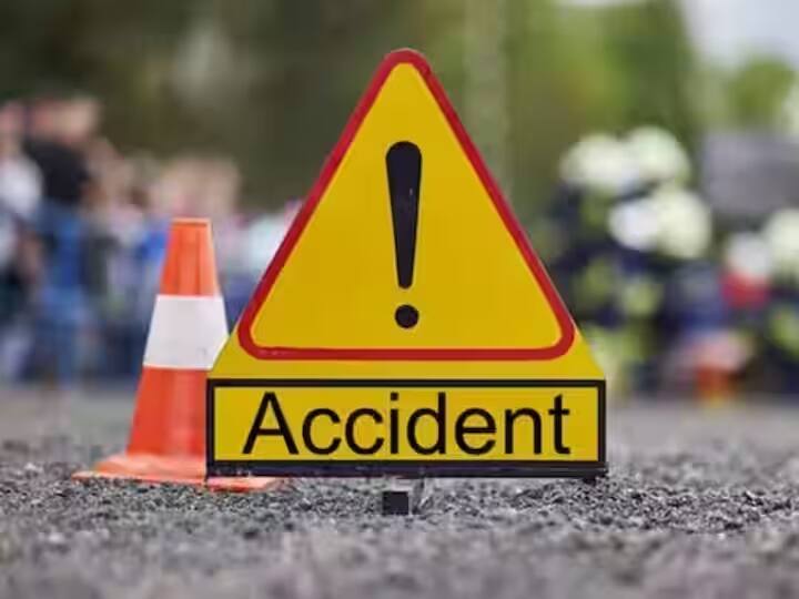Iran southern city Nassiriya 9 Iranian pilgrims died in bus accident sevral injured Iran Bus Accident: ईरान में तीर्थयात्रियों से भरी बस हुई हादसे का शिकार, 9 लोग मरे, 31 घायल