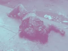 పట్టపగలే అందరూ చూస్తుండగా వేటకొడవళ్లతో దాడి చేసి పరార్!