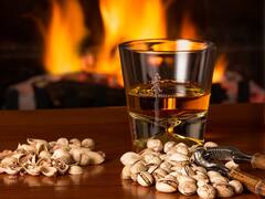 खुद की 'दवा-दारू' करने से जा सकती है आपकी जान, शराब पीने के बाद भूलकर भी न करें ये काम