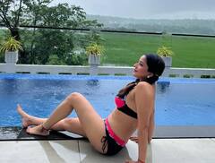 Monalisa: બિકિની લૂકમાં એક્ટ્રેસ મોનાલિસાએ શેર કરી શાનદાર તસવીરો, કાતિલ અંદાજ જોઈ ચાહકો દંગ