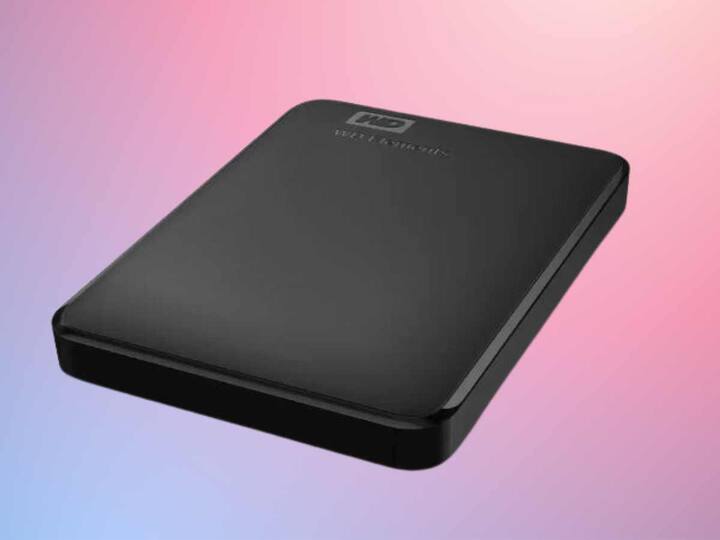 Western Digital Elements 1.5TB HDD (Rs 5,399)- The WD Elements 1.5TB hard disk drive comes with both USB 3.0 and USB 2.0 compatibility. It comes in a solid case that’s capable enough to withstand basic bumps. (Image Credit: Western Digital)