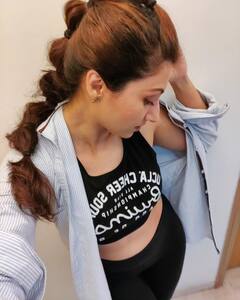 కేన్సర్ నుంచి కోలుకున్న హంసా నందిని ఎలా ఉందో చూశారా?