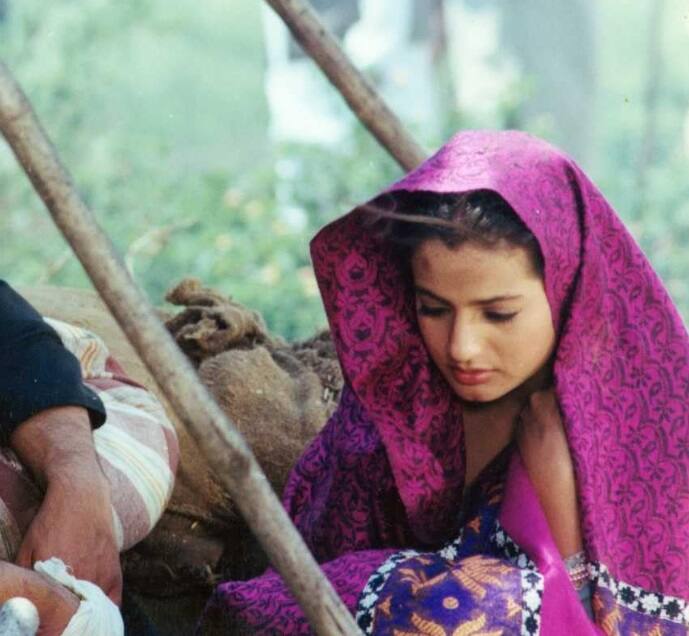 बॉलीवुड हंगामा को दिए इंटरव्यू में अनिल शर्मा ने बताया था कि फिल्म गदर एक प्रेम कथा के सेट पर अमीषा के साथ उनकी पहले दिन ही तूतू मैं मैं हो गई थी.