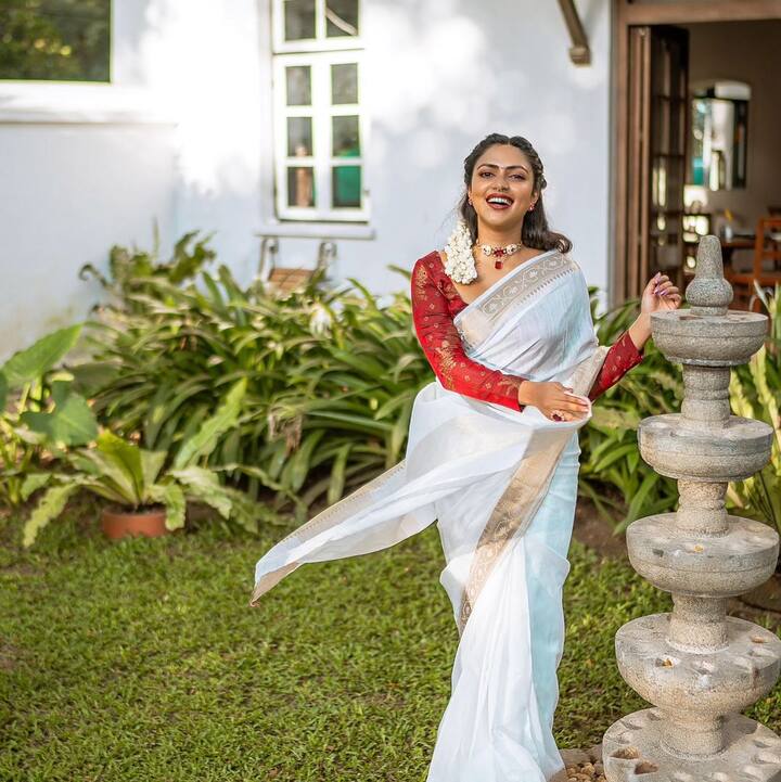 பிறகு பிரபு சாலமனின் மைனா திரைப்படத்தில் நடித்ததன் மூலம் பிரபலமடைந்தார்.