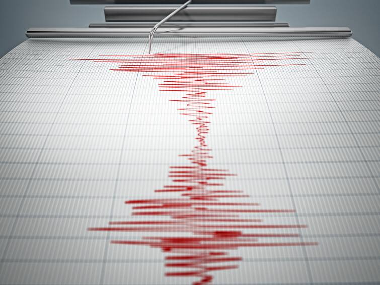 Earthquake of 4 point 5 magnitude recorded in Kachchh of Gujarat  Gujarat Earthquake: गुजरात के कच्छ में महसूस हुए भूकंप के झटके, रिक्टर स्केल पर 4.5 तीव्रता 