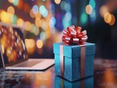 रक्षाबंधन पर बहन को देना है यूजफुल गिफ्ट तो ऑनलाइन सेल में बस 1500 की EMI पर ले सकते हैं लैपटॉप, चेहरे पर खिल उठेगी मुस्कराहट