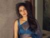 Neha Shetty Photos: ఏంటిది రాధికా రెప్ప వేయనీయవా ఏంటి!