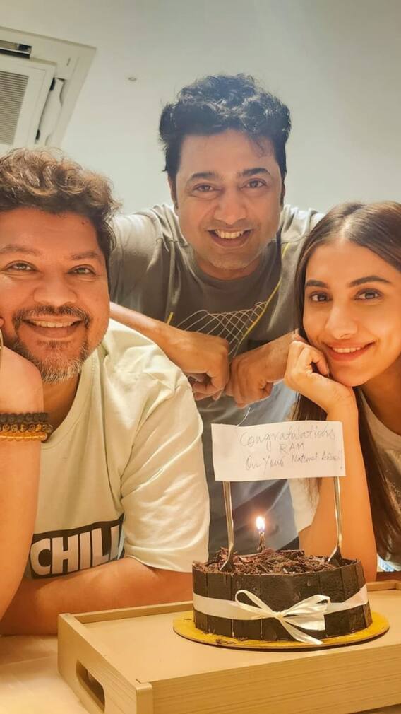 রামকমলকে জাতীয় পুরস্কারের শুভেচ্ছা দেব-রুক্মিণীর, মধ্য়রাতেই জমজমাট পার্টি