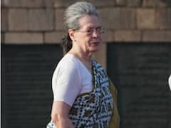 सोनिया गांधी की रायबरेली और डिंपल यादव की मैनपुरी सीट से किसे उतारेगी BJP, दोनों सीटों का सियासी समीकरण समझ लीजिए