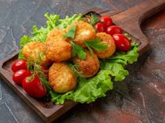 Chicken Meatball Recipe: शाम के स्नैक्स में आजमाएं चिकन मीटबॉल, यह है एक शानदार कॉन्टिनेंटल रेसिपी