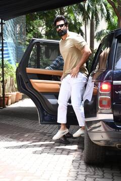 Vicky Kaushal : चाळीत जन्मलेला विकी कौशल आज आहे सुपरस्टार! जाणून घ्या अभिनेत्याचा सिनेप्रवास...