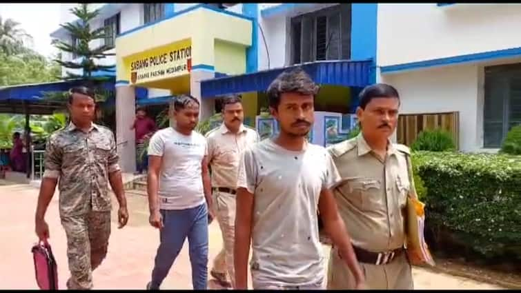 2 Arrested In Paschim Medinipur Allegedly In Their Involvement In Illegal Arms Trade Paschim Medinipur:ডাকাতির জন্য বিলিতি অটোমেটিক পিস্তল? সবংয়ে ধৃত ২ যুবক