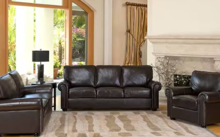 જો તમે તમારા વ્યવસાયને વધારવા માંગો છો, તો લાકડાનું ફર્નિચર અને સુશોભન વસ્તુઓ ઘરના પૂર્વ ભાગમાં રાખો. આ દિશામાં સકારાત્મકતા રહે છે.