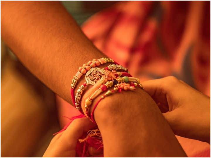 Rakshabandhan is today, but since it is Bhadra, it is not auspicious to tie Rakhi, know what is the time of Bhadra Raksha Bandhan 2023:  રક્ષાબંધન આજે, પરંતુ ભદ્રા હોવાથી રાખડી બાંધવી નથી શુભ, જાણો શું છે ભદ્રાકાળ