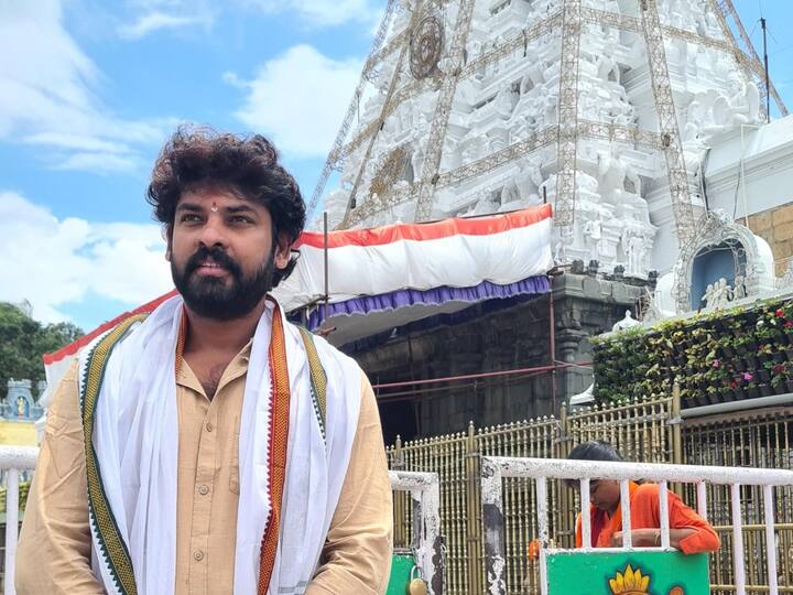 HBD Vimal : திருப்பதி கோயிலின் முன்பாக விமல் எடுத்துக்கொண்ட புகைப்படம் இணையத்தில் வெளியாகியுள்ளது.