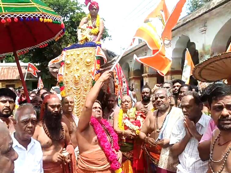 Mayiladuthurai maayuranathar temple Kumbabishegam festival 9 river holy water bringing TNN மயூரநாதர்  கோயில் கும்பாபிஷேகம் - காவிரி உள்ளிட்ட 9 நதிகளின் புனித நீர் அடங்கிய கடங்கலின் யாகசாலை பிரவேசம்