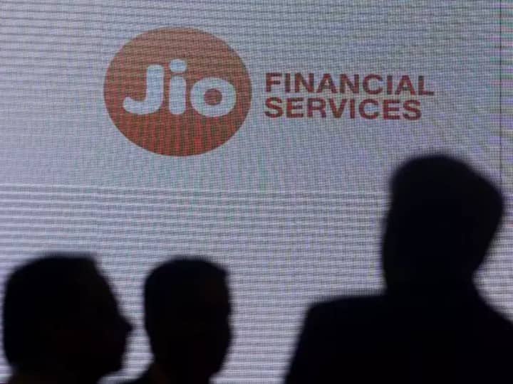 Jio Financial Services Share: Shares of Jio Financial Services at a stormy pace!  5 percent upper circuit