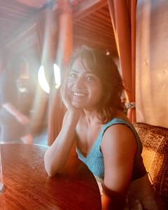 Samantha Photos : சூர்யா ஒளியில் ஜொலிக்கும் நிலா.. க்யூட்னஸ் பொங்கி வழியும் சமந்தாவின் சூப்பர் க்ளிக்ஸ்!