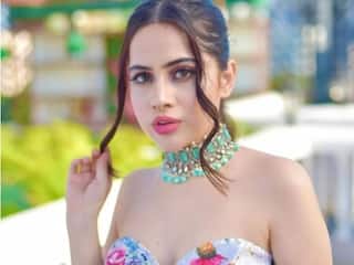 Urfi Javed ने गिल्ली डंडा खेलते हुए पोस्ट की ऐसी तस्वीर, फैंस बोले- 'आपके पास कपड़े नहीं है तो...'