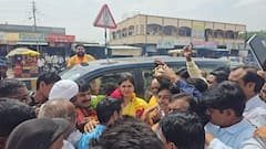 Pankaja Munde : दोन महिन्यांच्या राजकीय ब्रेकनंतर पंकजा मुडेंचा पहिला दौरा; ठिकठिकाणी कार्यकर्त्यांची गर्दी