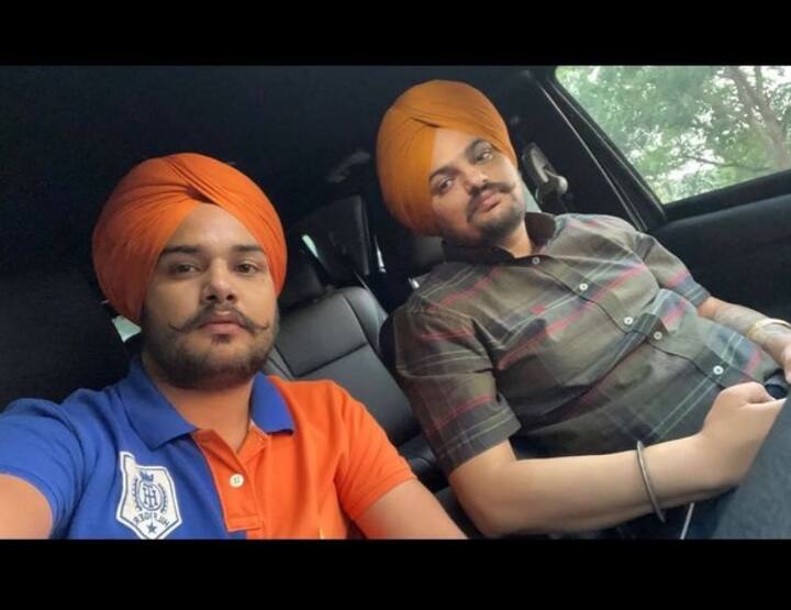 ਜੇ ਇਹ ਕਹਿੰਦਾ ਨਹੀਂ ਕਰਦਾ ਤਾਂ ਦੱਸ ਬਾਈ ਮੈਂ ਇਹਨੂੰ ਨਫਰਤ ਨਹੀਂ ਕਰਦਾ ਬਸ ਇਹ ਗੱਲਾਂ ਗੋਲਮੋਲ ], ਕਰ ਜਾਂਦਾ ਲਾਇਵ ਵਿੱਚ ਸਾਡੇ ਬਾਰੇ ਬੋਲਕੇ ਬਾਅਦ ਵਿੱਚ ਇੱਕ ਚੀਜ਼ ਕਹਿ ਦਿੰਦਾ ਵੀ ਇਨਸਾਫ ਮਿਲਣਾ ਚਾਹੀਦਾ ਮੂੰਹ ਵਿੱਚੋਂ ਬੋਲਣਾ ਹੀ ਸੀ ਬਾਕੀ ਕੰਮ ਕਰ ਬਾਈ ਆਪਣਾ ਬਸ ਕਾਲੀ ਵਾਲੀ ਗੱਲ ਦਾ ਜਵਾਬ ਦੇਈ ਵੀ ਹੁਣ ਤੇਰੇ ਲਿੰਕ ਮੰਨ ਲਈਏ ਅਸੀਂ ਜੇ ਤੂੰ ਇਹ ਗੱਲ ਬਾਰੇ ਨਾ ਬੋਲਿਆ ਕੁਝ ?