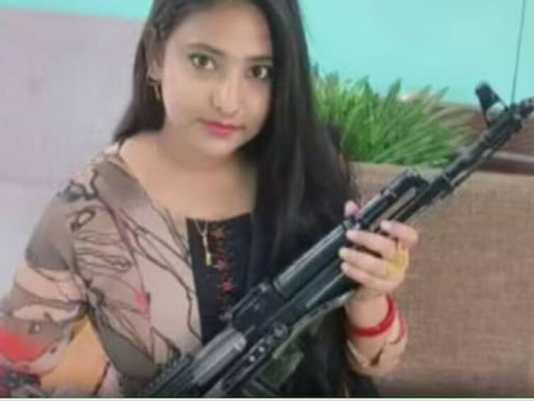 Ex-Trinamool leader gifts AK-47 rifle to his wife, calls it 'toy gun' భార్యకి AK 47 గన్‌ని గిఫ్ట్‌గా ఇచ్చిన లీడర్, ఫస్ట్ వెడ్డింగ్‌ యానివర్సరీకి సర్‌ప్రైజ్‌