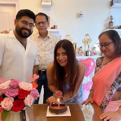 Sandipta Sen Birthday: কেক, ঘরোয়া পার্টিতে জন্মদিন উদযাপন, সোশ্যাল মিডিয়ায় ঝলমলে সন্দীপ্তার বার্থডে অ্যালবাম