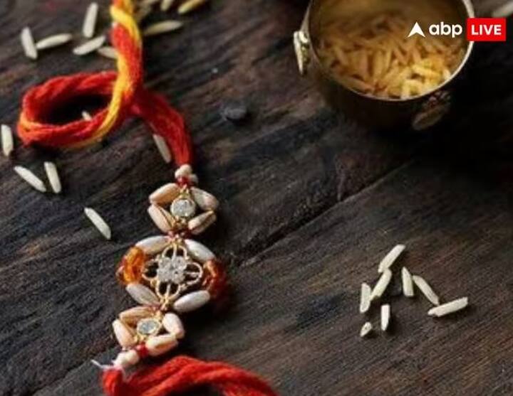 ਭੈਣ-ਭਰਾ ਦਾ ਤਿਉਹਾਰ ਰਕਸ਼ਾ ਬੰਧਨ ਜਾਂ ਰੱਖੜੀ ਇਸ ਸਾਲ 30 ਅਤੇ 31 ਅਗਸਤ ਨੂੰ ਮਨਾਇਆ ਜਾਵੇਗਾ। ਇਸ ਸਾਲ ਭਾਦਰ ਦੇ ਕਾਰਨ ਰਕਸ਼ਾ ਬੰਧਨ ਦਾ ਤਿਉਹਾਰ 30 ਅਗਸਤ ਅਤੇ 31 ਅਗਸਤ ਨੂੰ ਮਨਾਇਆ ਜਾ ਰਿਹਾ ਹੈ। ਹਾਲਾਂਕਿ, ਫਿਲਹਾਲ ਲੋਕ ਰੱਖੜੀ ਦੀ ਤਰੀਕ ਨੂੰ ਲੈ ਕੇ ਭੰਬਲਭੂਸੇ ਵਿੱਚ ਹਨ ਕਿ ਉਨ੍ਹਾਂ ਨੇ 30 ਅਗਸਤ ਨੂੰ ਰੱਖੜੀ ਬੰਨ੍ਹਣੀ ਹੈ ਜਾਂ 31 ਅਗਸਤ ਨੂੰ।