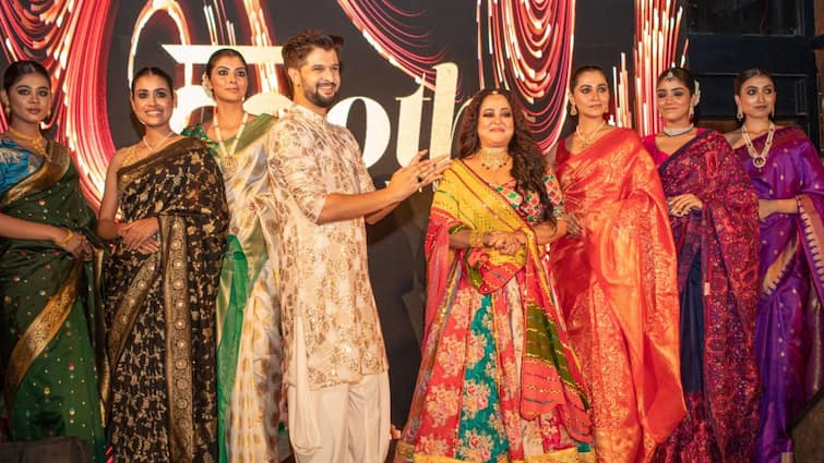 Fashion Show organized bt Neel Trina Neel Trina: 'ক্লথ বাই তৃনীল'-এর নতুন উদ্য়োগ, তিলোত্তমার বুকে হয়ে গেল জমজমাট  ফ্যাশন শো