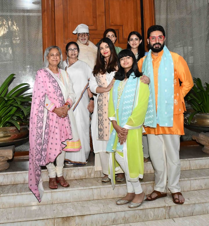 In the photos that surfaced online, they were all dressed in beautiful ethnic outfits.