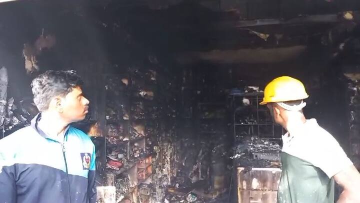 हार्डवेअरमध्ये कुटुंब वास्तव्यास असल्याची प्राथमिक माहिती मिळाली आहे.