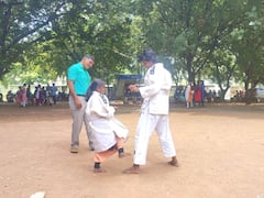 தேசிய பாரா சாம்பியன்ஷிப் டேக்வாண்டோ போட்டி; சேலம் அரசு கல்லூரி மாணவி தங்கம் வென்று அசத்தல்