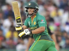 పాక్ మాజీ సారథికి షాక్ - 12 ఏండ్ల జైలు శిక్ష విధించాలంటూ డిమాండ్ చేసిన లాయర్లు