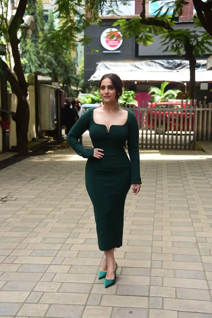 कुशा ही लवकरच थँक्यु फॉर कमिंग आणि सुखी या चित्रपटांमधून प्रेक्षकांच्या भेटीस येणार आहे.