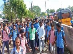 மதுரையில் பட்டப்பகலில் செல்போன் வழிப்பறி; தப்பியோடிய  வட மாநில இளைஞரை விரட்டிப் பிடித்த பள்ளி மாணவர்கள்