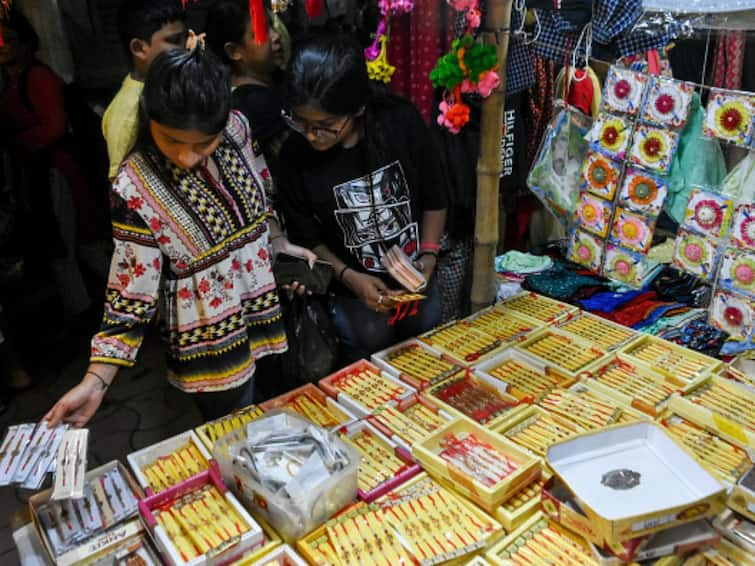 Raksha Bandhan Bank Holiday Banks To Remain Closed On August 30 Or August 31 Check Here Raksha Bandhan 2023: Banks To Remain Closed On August 30 Or August 31, Check Here