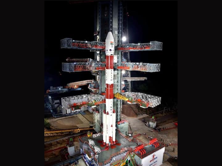 Aditya-L1 Mission: Lagrange points allow a spacecraft to save fuel because it remains fixed in the orbit around the point. L1 is located 1.5 million kilometres from Earth, and will allow Aditya-L1 an unobstructed view of the Sun for the entirety of its mission. (Photo: X/@ISRO)