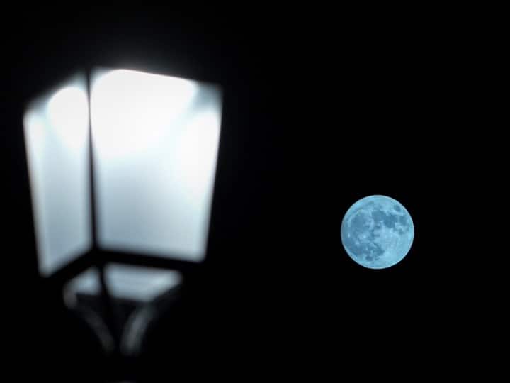 Super Blue Moon: लंबे समय बाद नजर आया सुपर ब्लू मून, आप भी देखें चंद्रमा का दुर्लभ नजारा