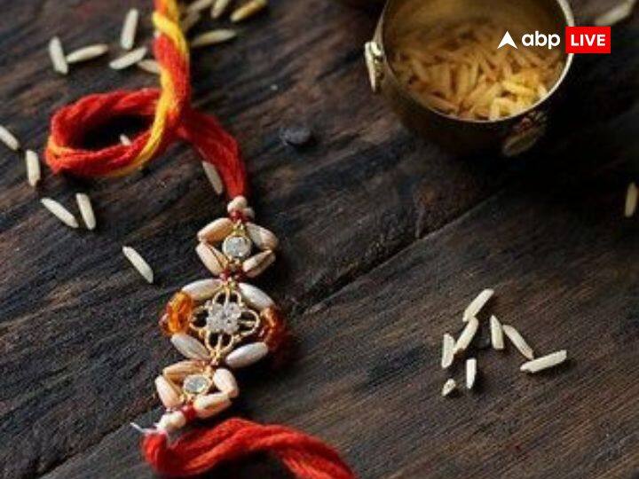 Raksha Bandhan 2023: भाई-बहनों का त्यौहार रक्षाबंधन इस साल 30 और 31 अगस्त को मनाया जाएगा. इस साल भद्रा के कारण रक्षाबंधन का त्योहार 30 अगस्त और 31 अगस्त को मनाया जा रहा है. अभी लोग रक्षाबंधन की तारीख को लेकर कंफ्यूजन में है कि उन्हें राखी 30 को बांधनी है या फिर 31 अगस्त को.