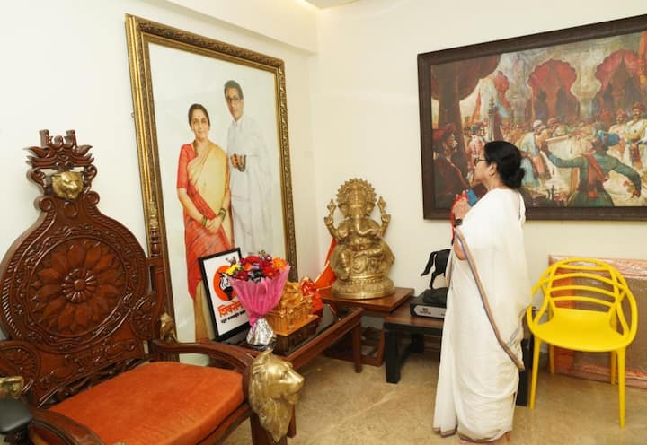 विरोधकांच्या INDIA आघाडीची बैठक मुंबईत 31 ऑगस्ट आणि 1 सप्टेंबर रोजी होणार असून त्यासाठी देशभरातून नेते मुंबईत यायला सुरूवात झाली आहे.