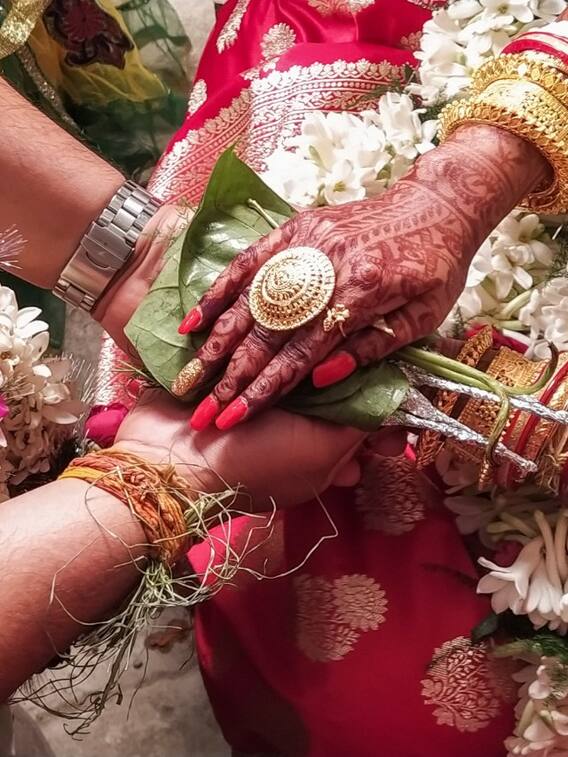 भारत में हिंदुओं को कहां दो शादियां करने का है अधिकार