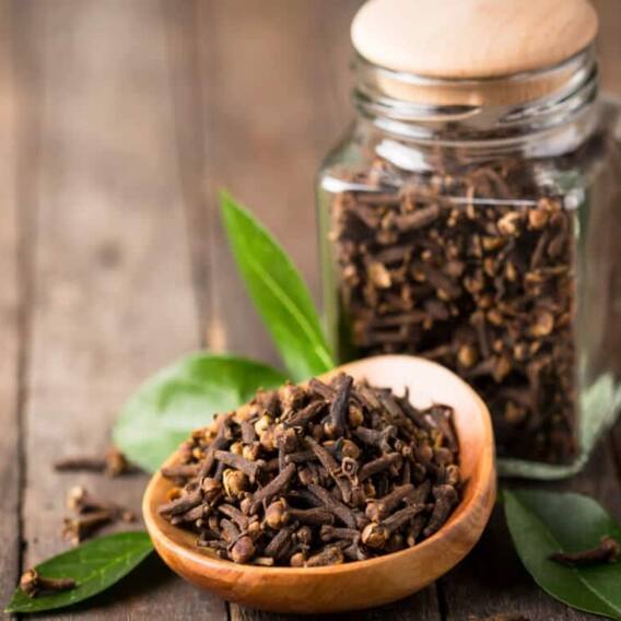 Clove tea: Clove tea is most beneficial for weight loss, but keep this in mind