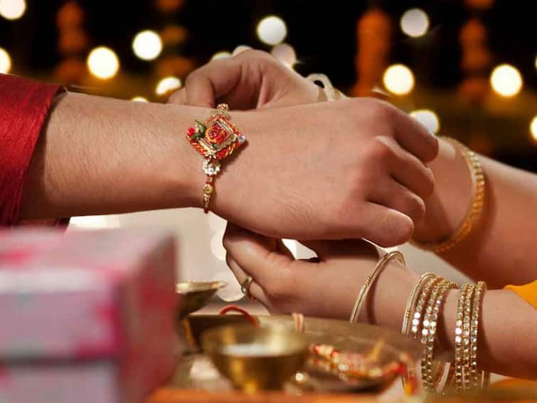 Can rakhdi be tied to Shanidev on the day of Raksha Bandhan Raksha Bandhan 2024: શું શનિદેવને રાખડી બાંધી શકાય? આવું કરવાથી જીવનમાં કેવા મળે છે પરિણામ, જાણો વિગતે