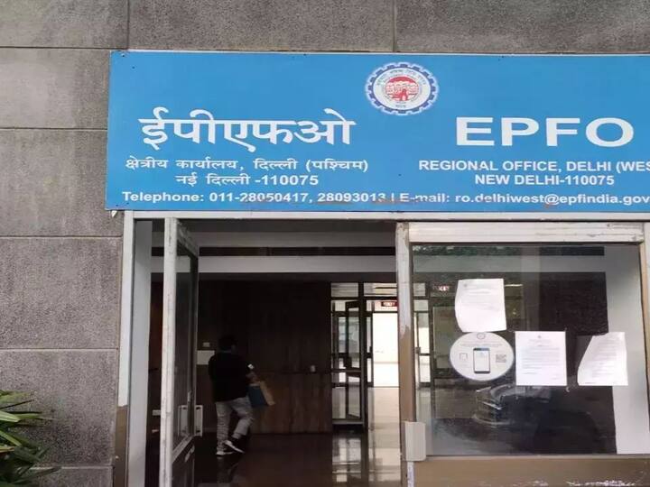 EPFO New Guidelines for EPF Accounts Updation to Correct Name Aadhaar date of birth 8 other details EPFO New Guidelines: ఈపీఎఫ్‌వో కొత్త రూల్స్‌ - అకౌంట్‌ వివరాల్ని మార్చడానికి ఇకపై డెడ్‌లైన్‌